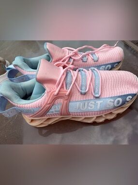 JUST SO Pink & Light Blue Women's Athletic Sneakers